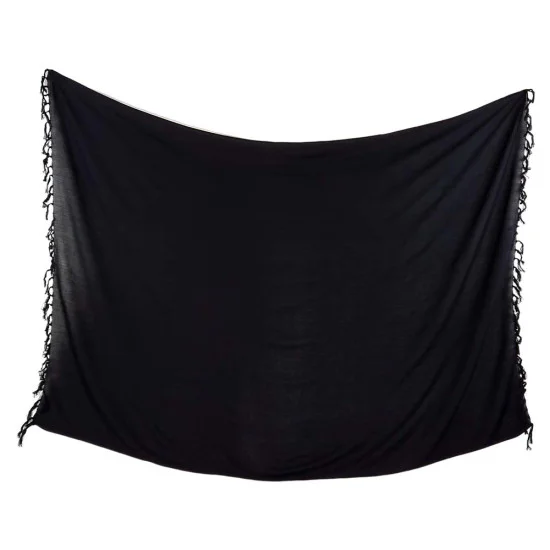 Svart sarong för sol, bad och som svalt strandplagg
