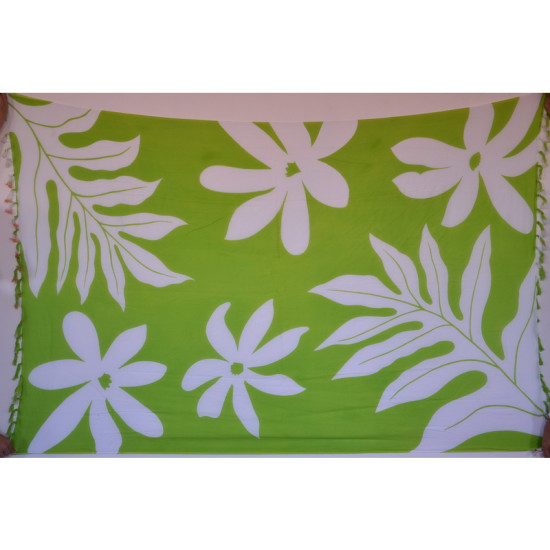 Sarong with big leafs print in green color for the beach and pool