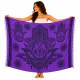 Lila sarong med stora svarta Hamsa-symboler och blommiga mandalamönster