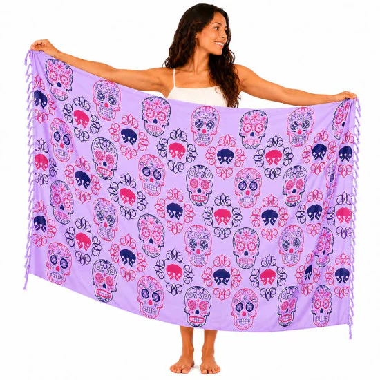 Ljuslila Calavera-sarong med rosa och marinblå motiv