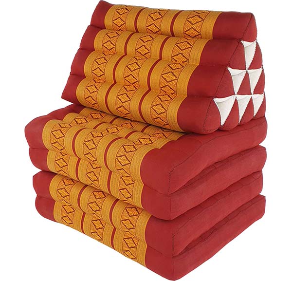 Extra lång triangelkudde röd och orange-guld med fyra utfällbara liggdynor